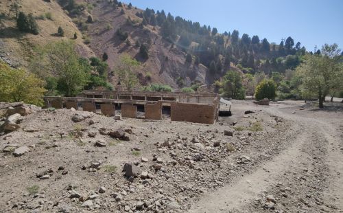 Sanierung ehemaliger Uranerzbergbaustandorte in Usbekistan durch G.E.O.S. / WISUTEC