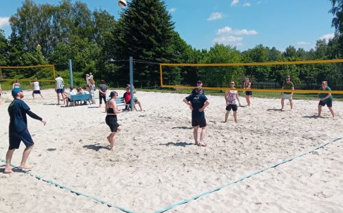 G.E.O.S. nahm beim 18. Berggeister-Volleyballturnier in Freiberg mit zwei Teams teil