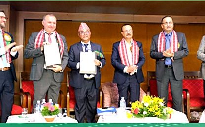 G.E.O.S. übergibt nach drei Jahren KI-basiertes Erdrutsch-Frühwarnsystem GeoSmart Nepal an das DMG Nepal