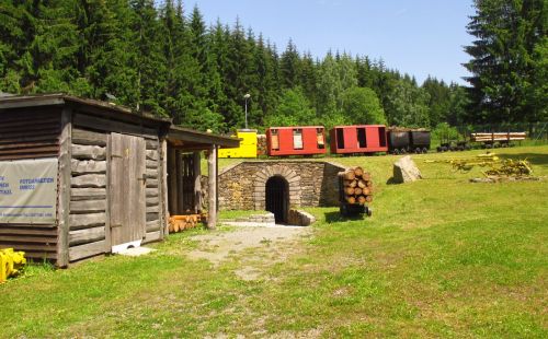 Passive Wasserbehandlung Breitenbrunn | G.E.O.S.: Demonstrationsanlage reduziert Zink im Schwarzwasser zur Umsetzung der WRRL