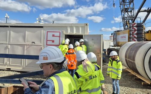 Netzausbau erleben - Vor-Ort beim SuedOstLink: G.E.O.S. besucht Kabelabschnittsstation und Rohrvortrieb
