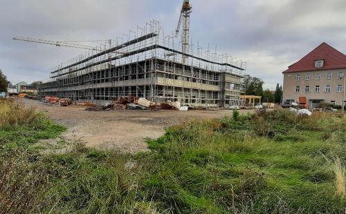G.E.O.S. begleitet Gründung des Neubaus für das Landesamt für Verbraucherschutz in Halle: Baugrundbewertung und CMC-Säulen